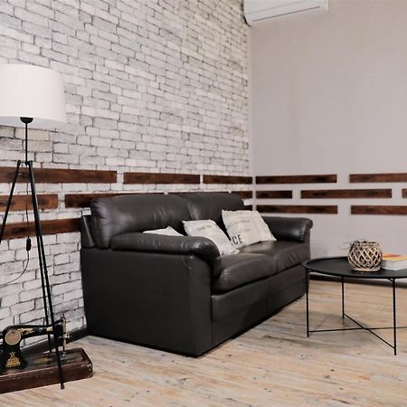 Avlabari Apartment - New One Tbilisi Ngoại thất bức ảnh