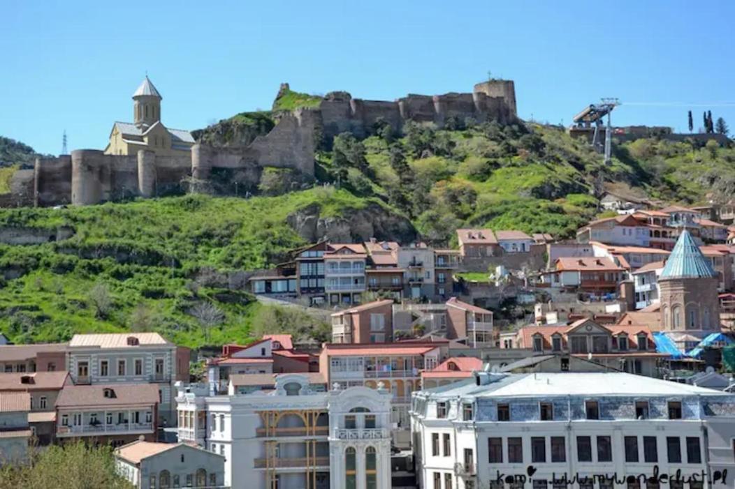 Avlabari Apartment - New One Tbilisi Ngoại thất bức ảnh