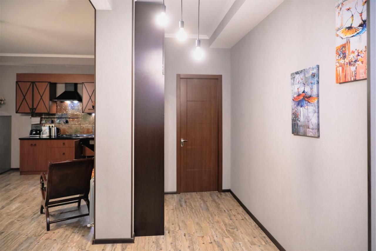 Avlabari Apartment - New One Tbilisi Ngoại thất bức ảnh